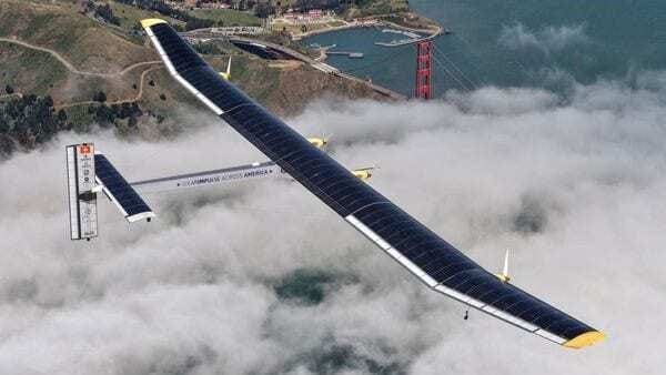 Solar Impulse 2 faz uma volta ao mundo com energia solar