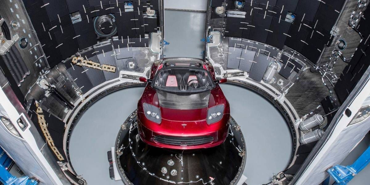 Carro Tesla é lançado ao espaço pela SpaceX 2